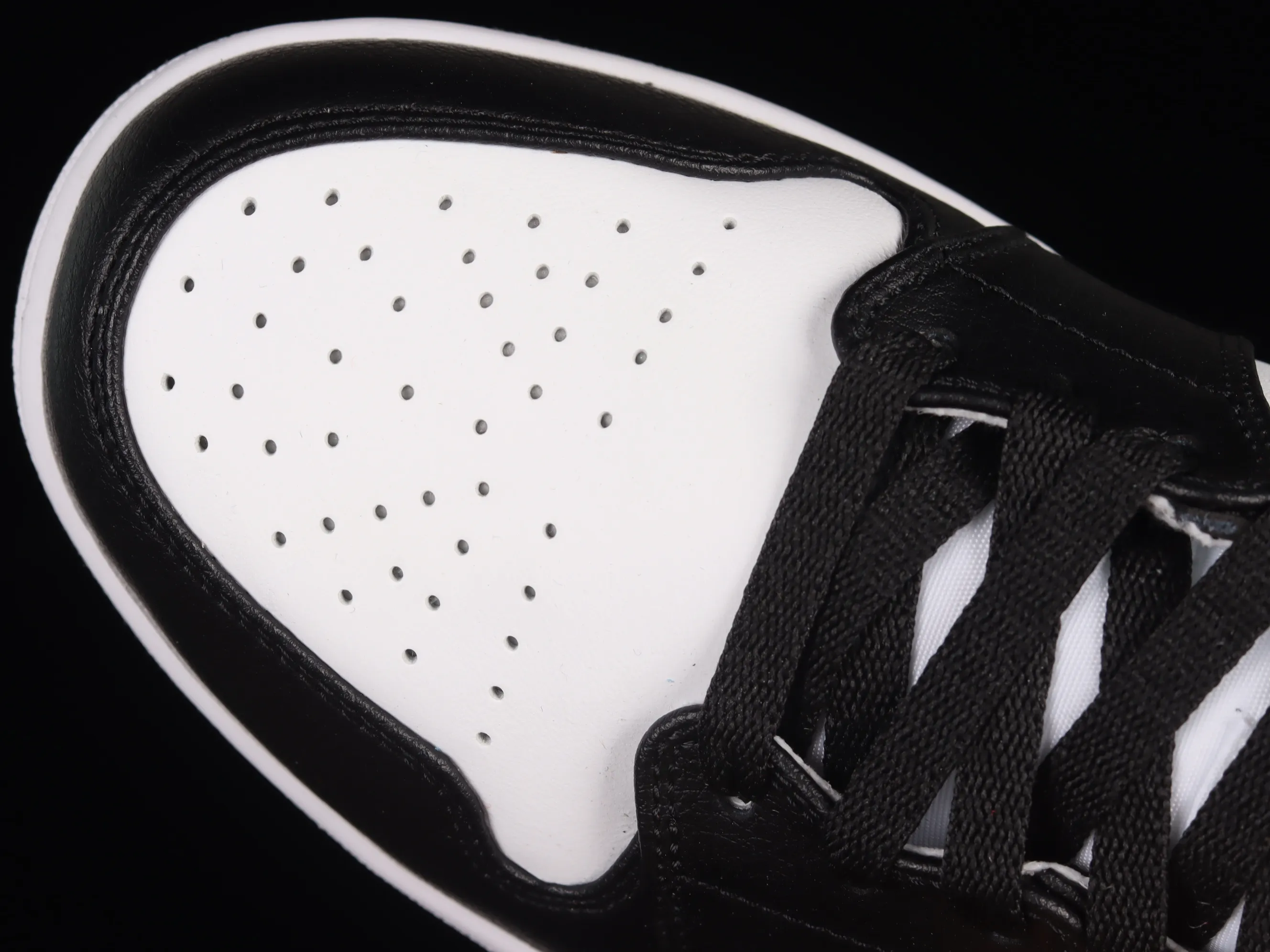All categories Air Jordan Jordan series basketball shoes Air Jordan 1 Mid Air Jordan 1 Mid AJ1 Joe 1 is prohibited for resale Mid-top basketball shoes BQ6472-061